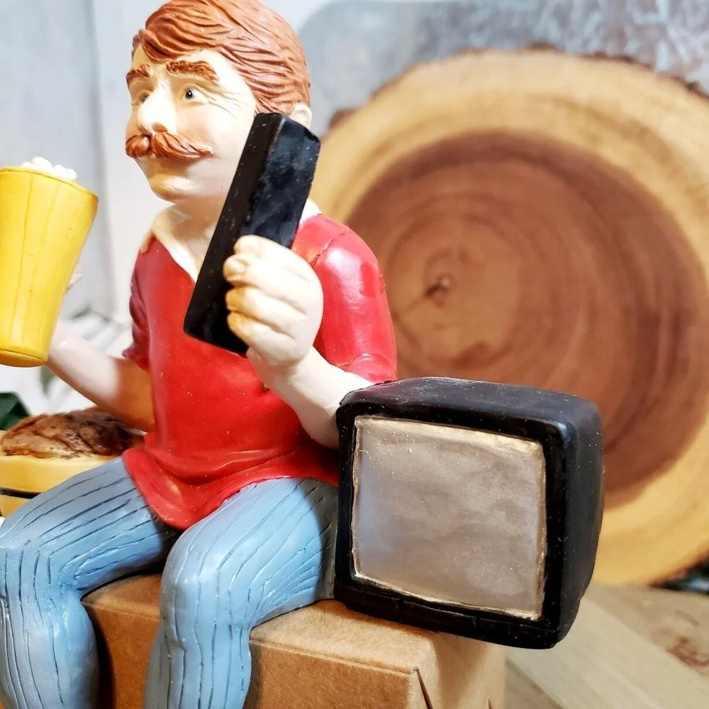 The Keeper Of The Remote Mantle Desk or Shelf Figurine‎ Shenandoah NIB